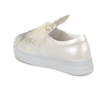 Load image into Gallery viewer, Girl's White Shoes